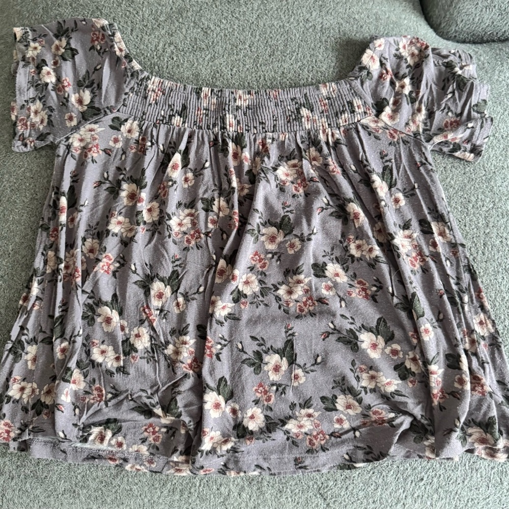 American Eagle Outfitters light purple Floral Blouse